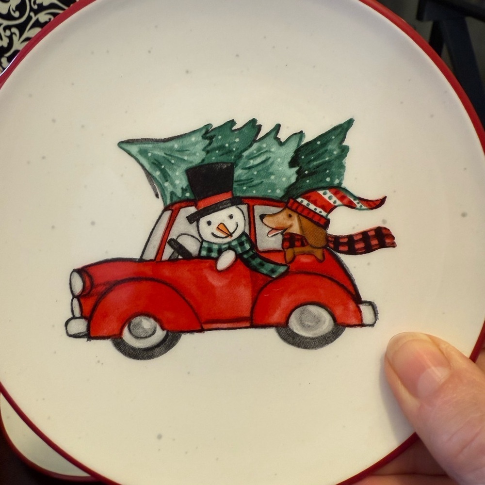 Set of 2 Peppermint & Pine Red Christmas Plates - Picture 3 of 7
